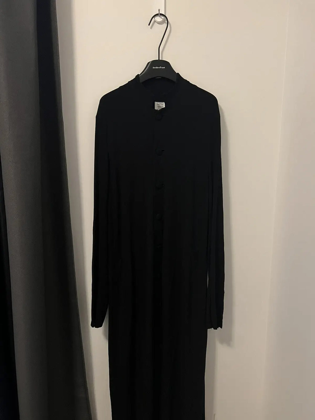 Vetements 19FW Black Priest Coat