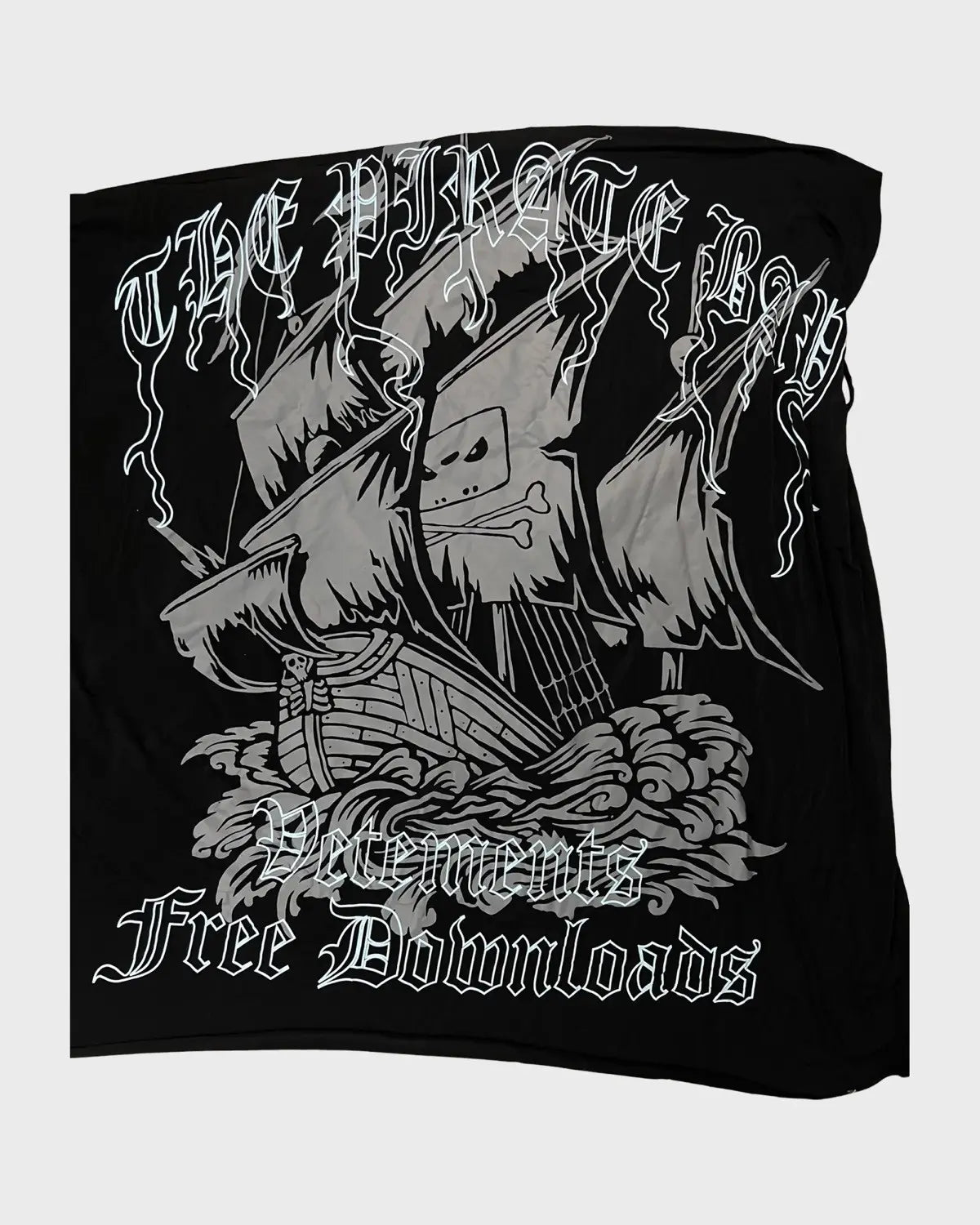 Vetements 19FW Pirate Bay Icognito Dress