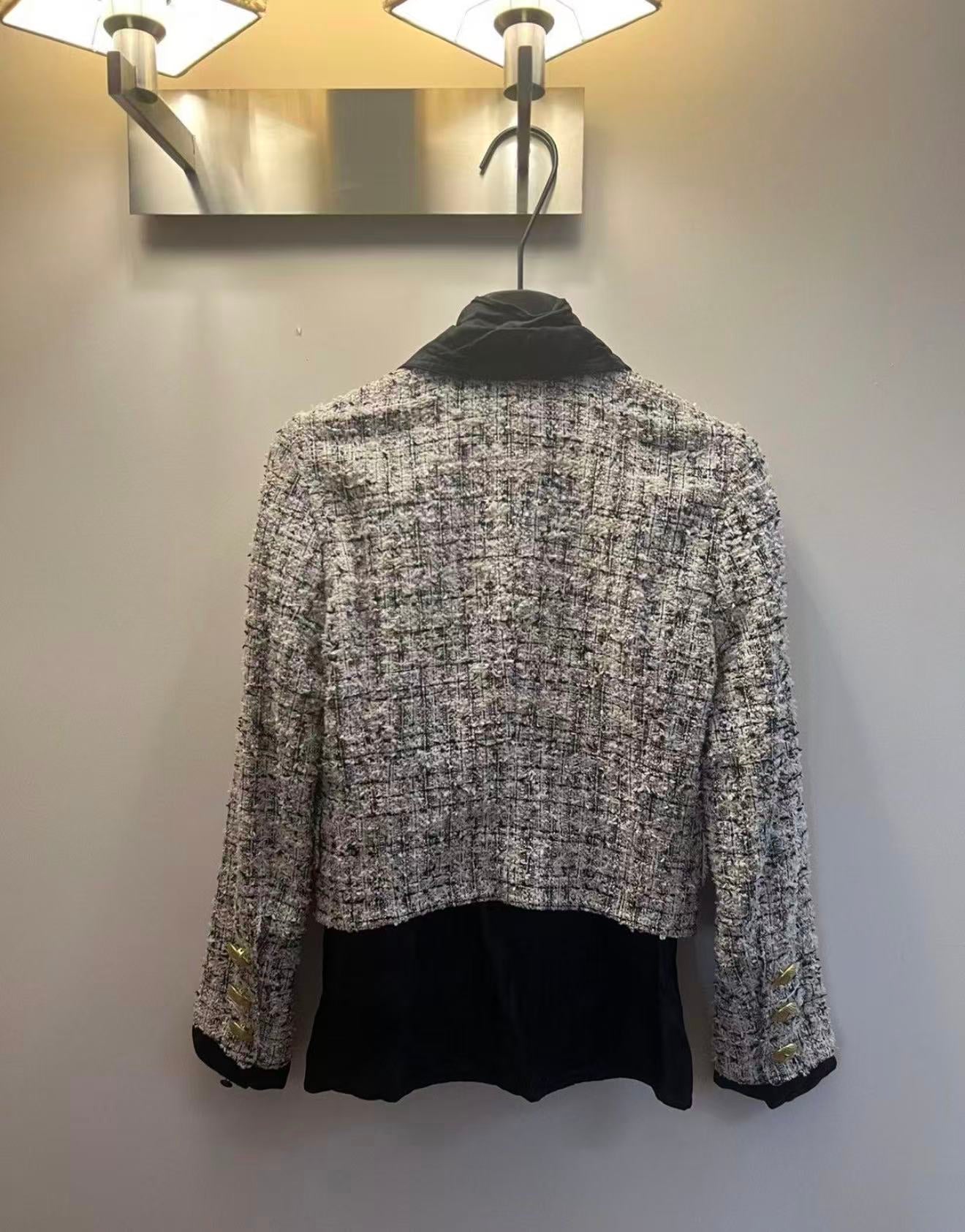 Vetements 18SS Gold V Jacket