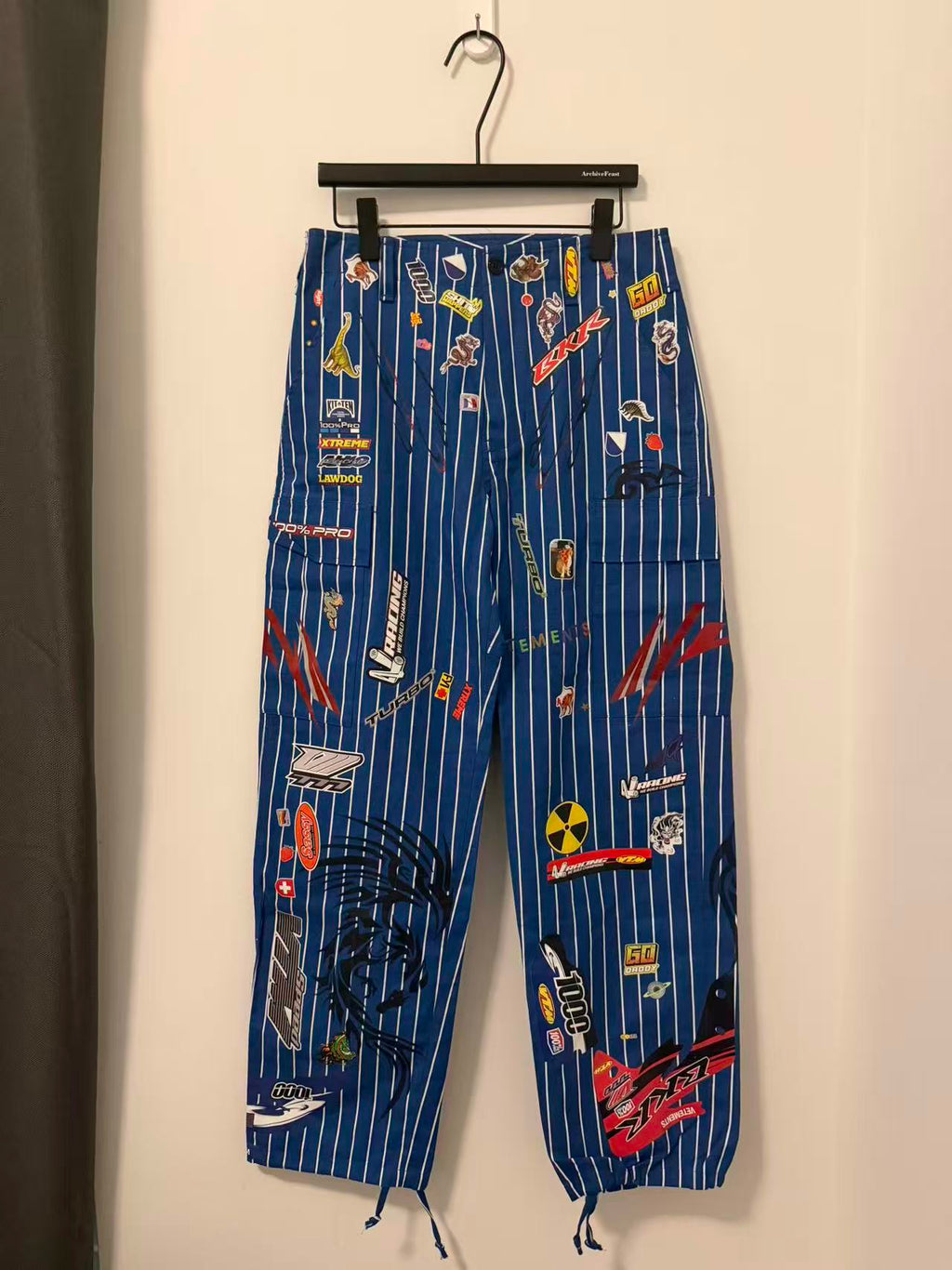 Vetements 18FW Navy Sticker Cargo